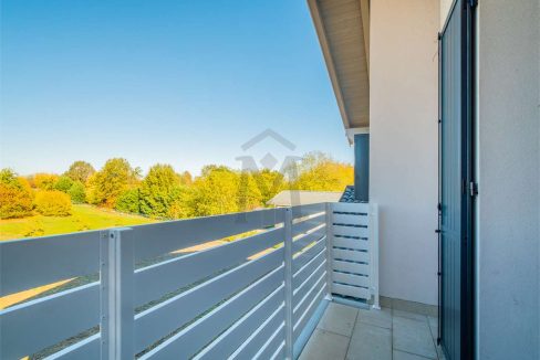 imm_46358-20251106174356-1280-