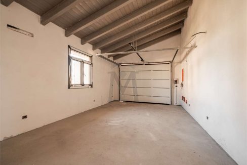 imm_46359-20251106174541-1280-