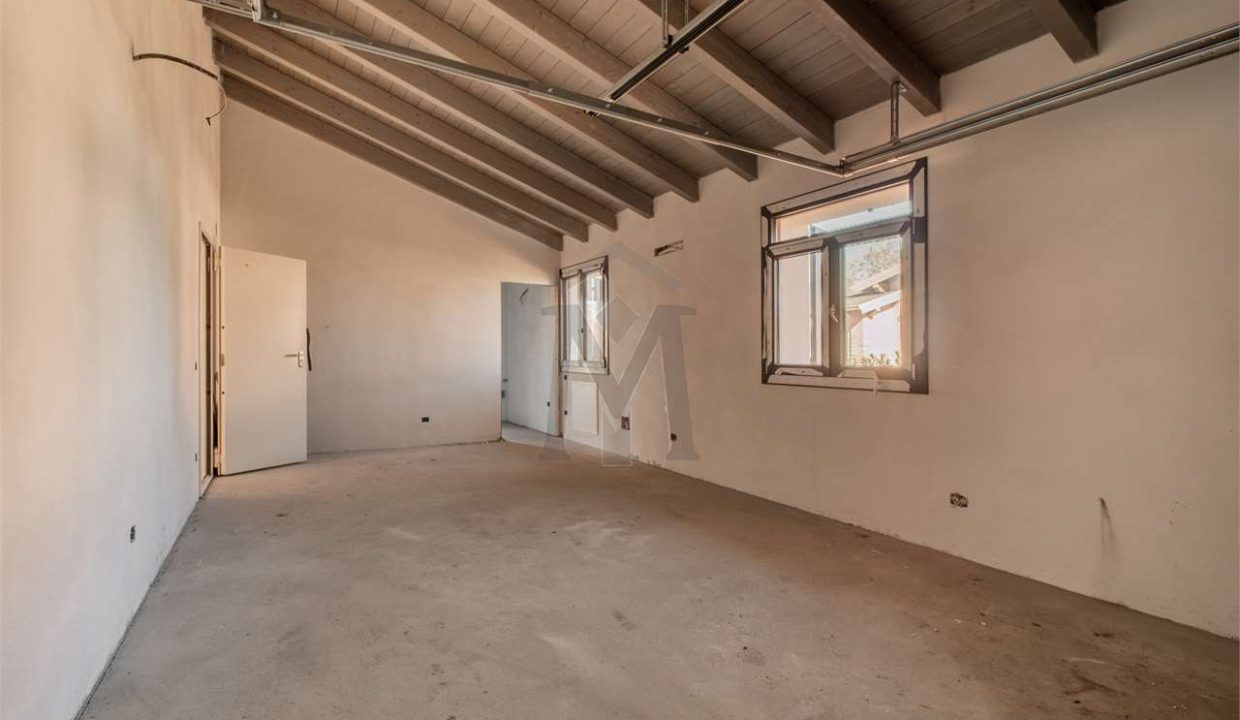 imm_46360-20251106174544-1280-