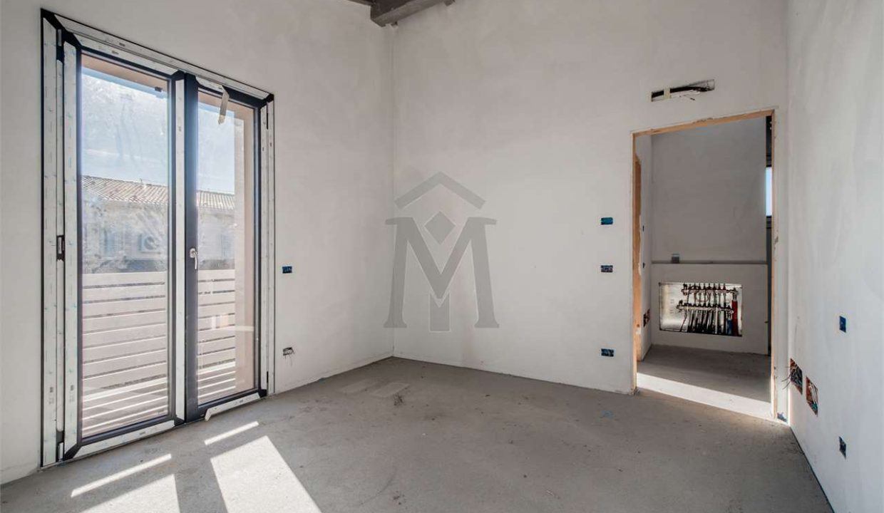 imm_46376-20251107111012-1280-