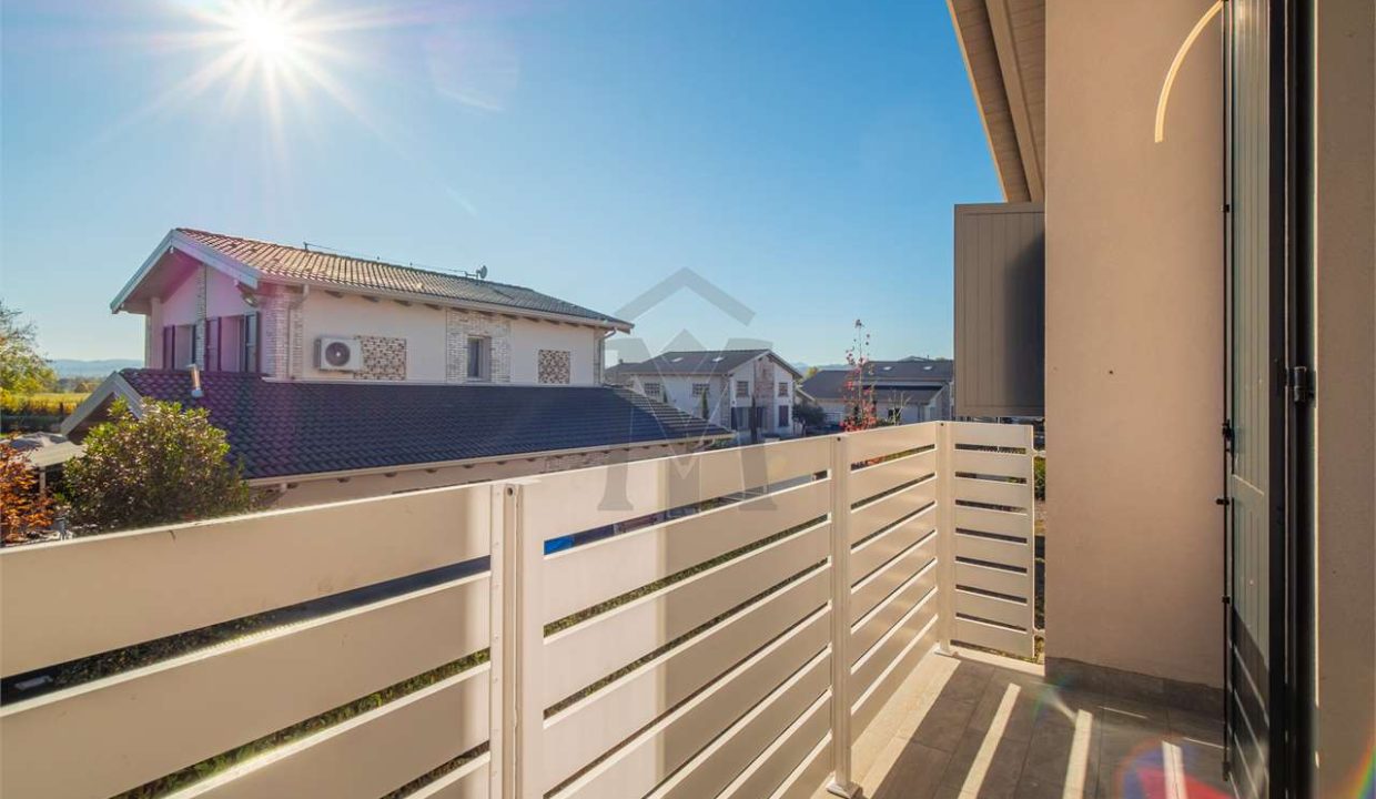 imm_46379-20251107111019-1280-