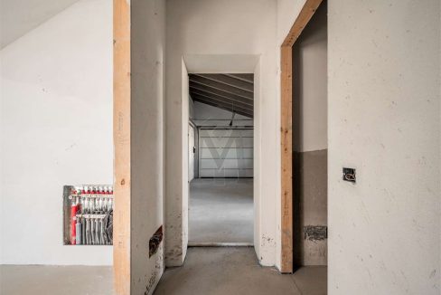 imm_46381-20251107111451-1280-