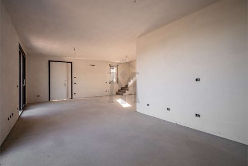 imm_46389-20251107110906-1280-