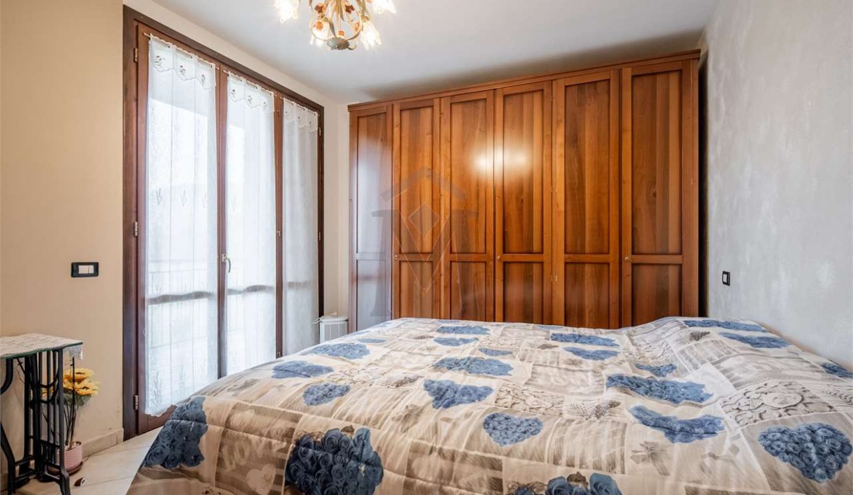 imm_46477-20251110181131-1280-