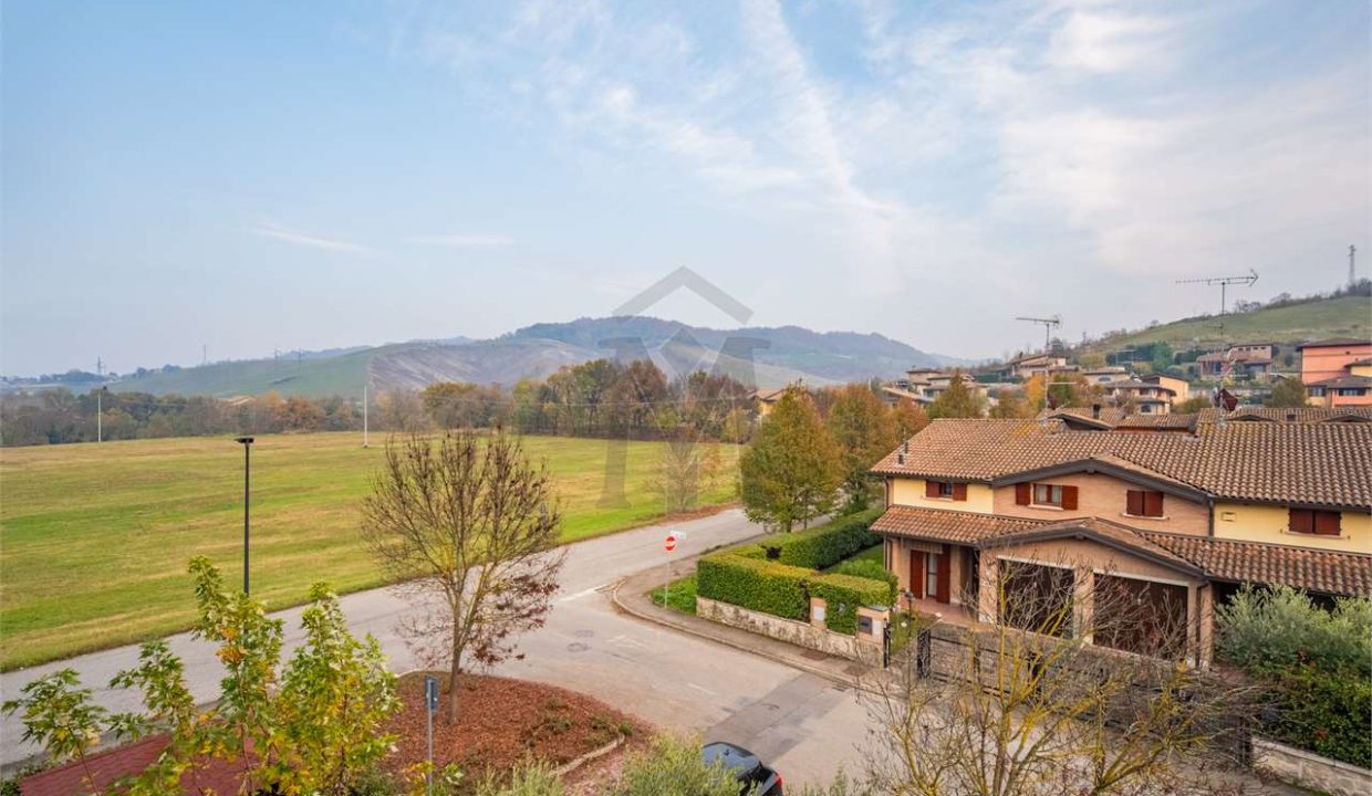 imm_46485-20251110181031-1280-