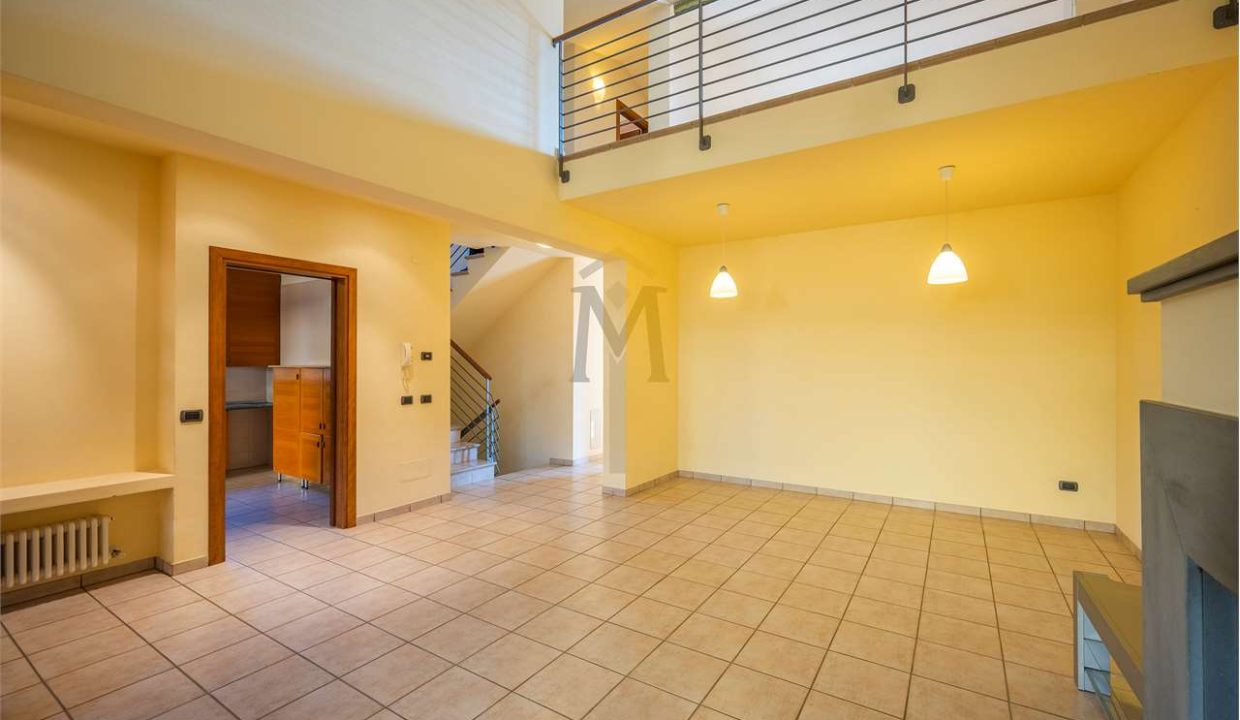 imm_46549-20251118160020-1280-