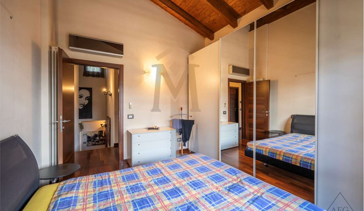 imm_37535-20251013103003-1280-