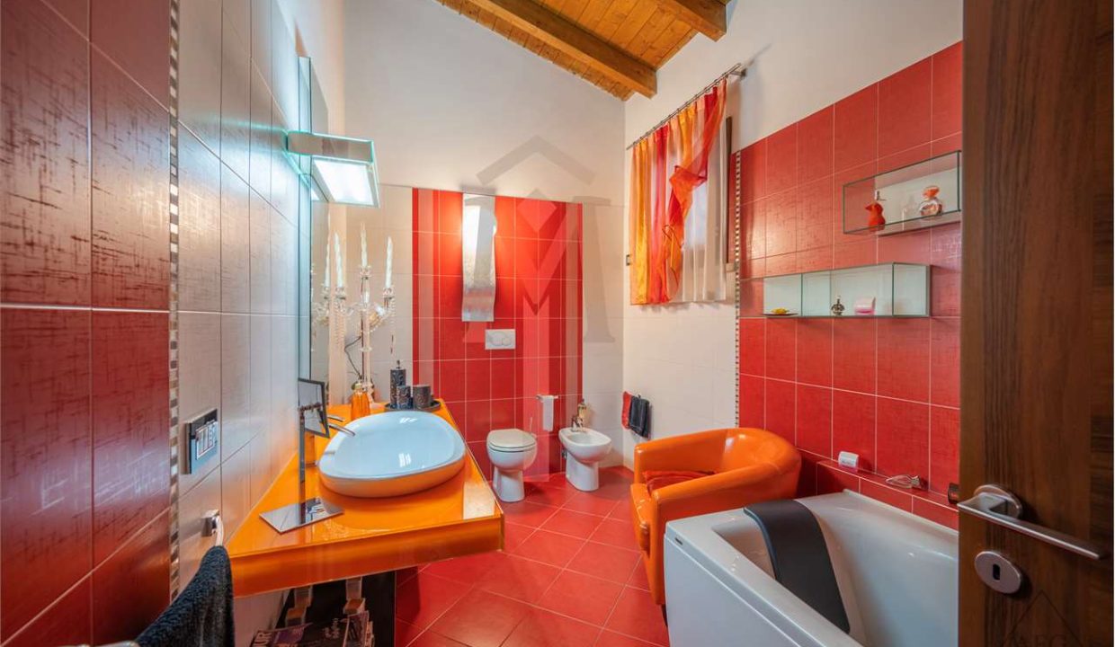 imm_37536-20251013103115-1280-