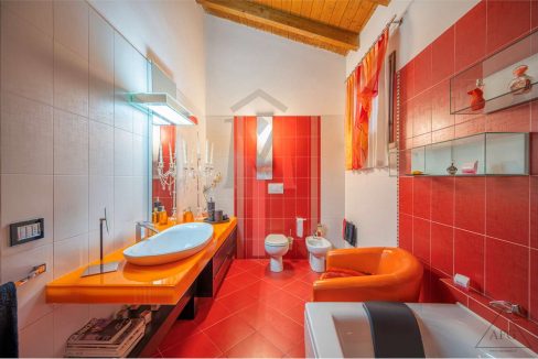 imm_37537-20251013103111-1280-