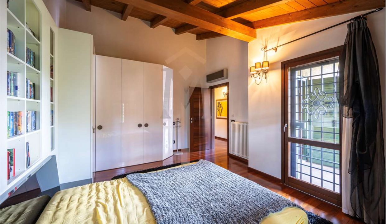 imm_37543-20251013102926-1280-