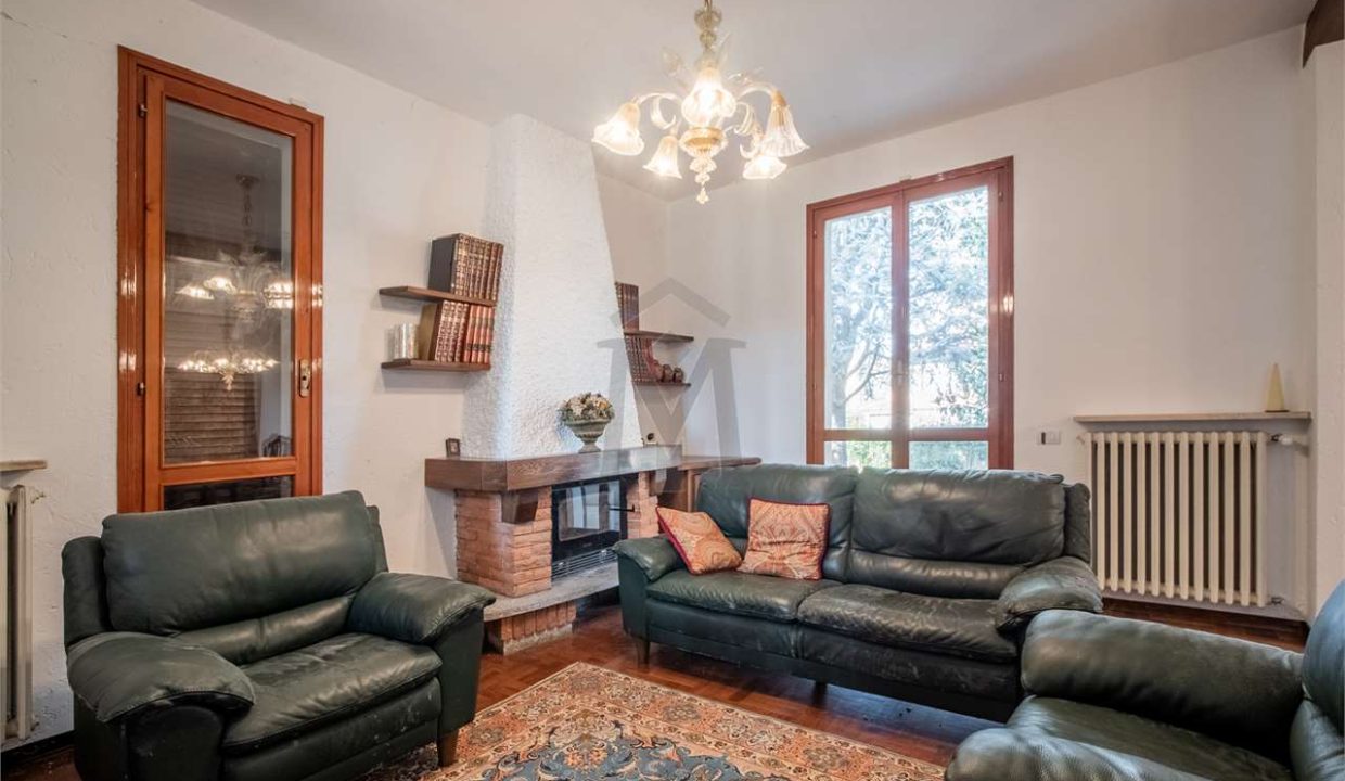 imm_40742-20250312184047-1280-