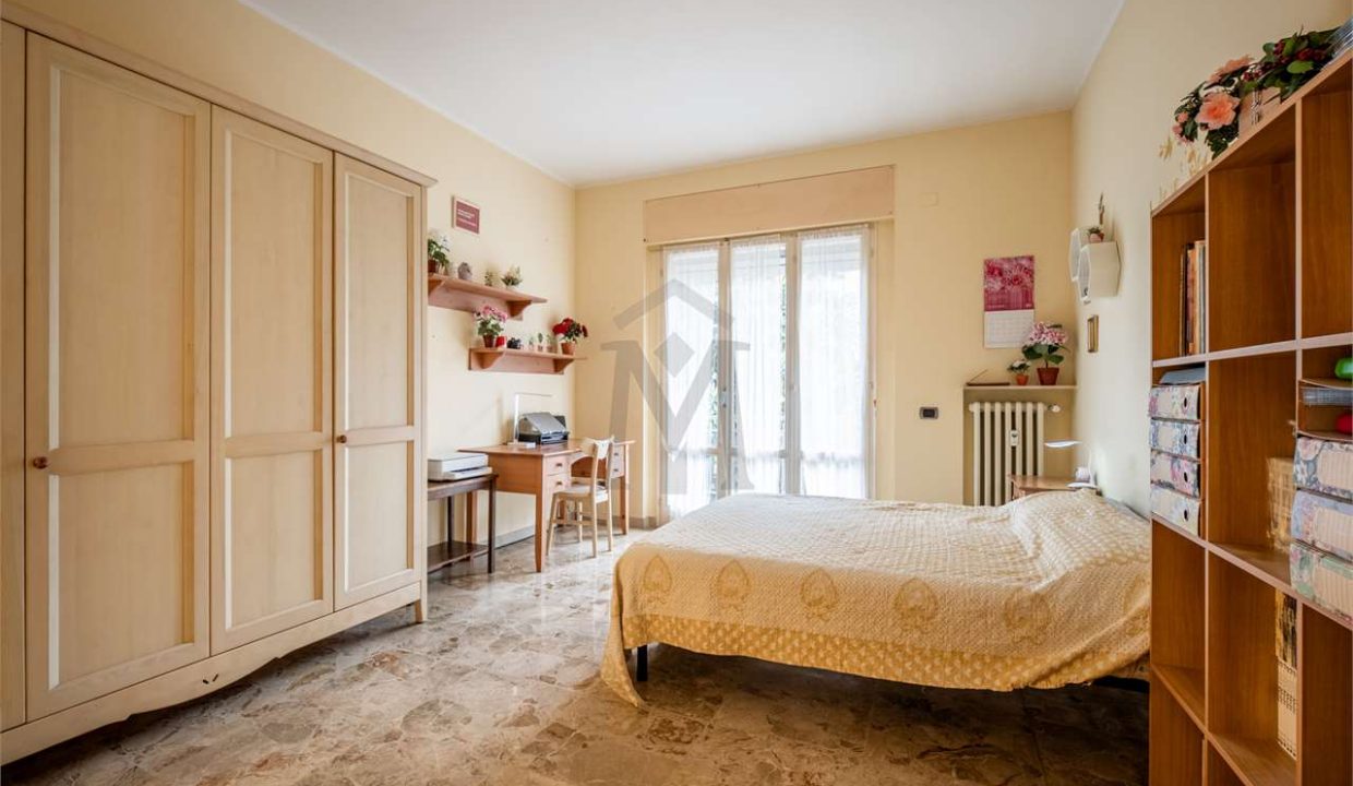 imm_43004-20250825174637-1280-