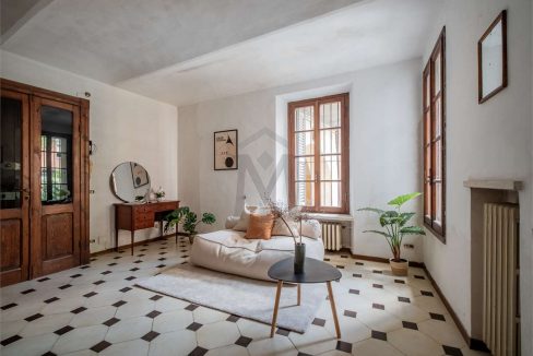 imm_43984-20250827114102-1280-