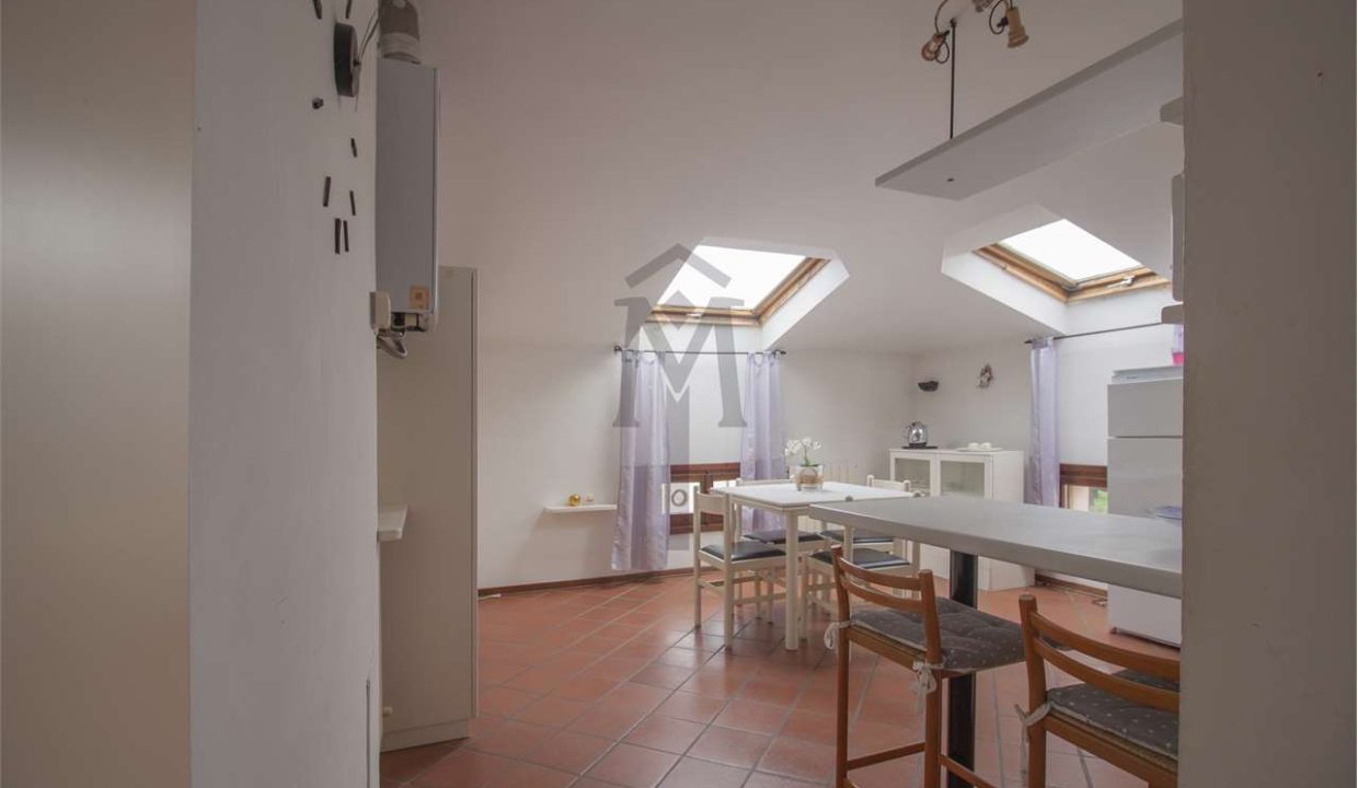 imm_44270-20250725122703-1280-