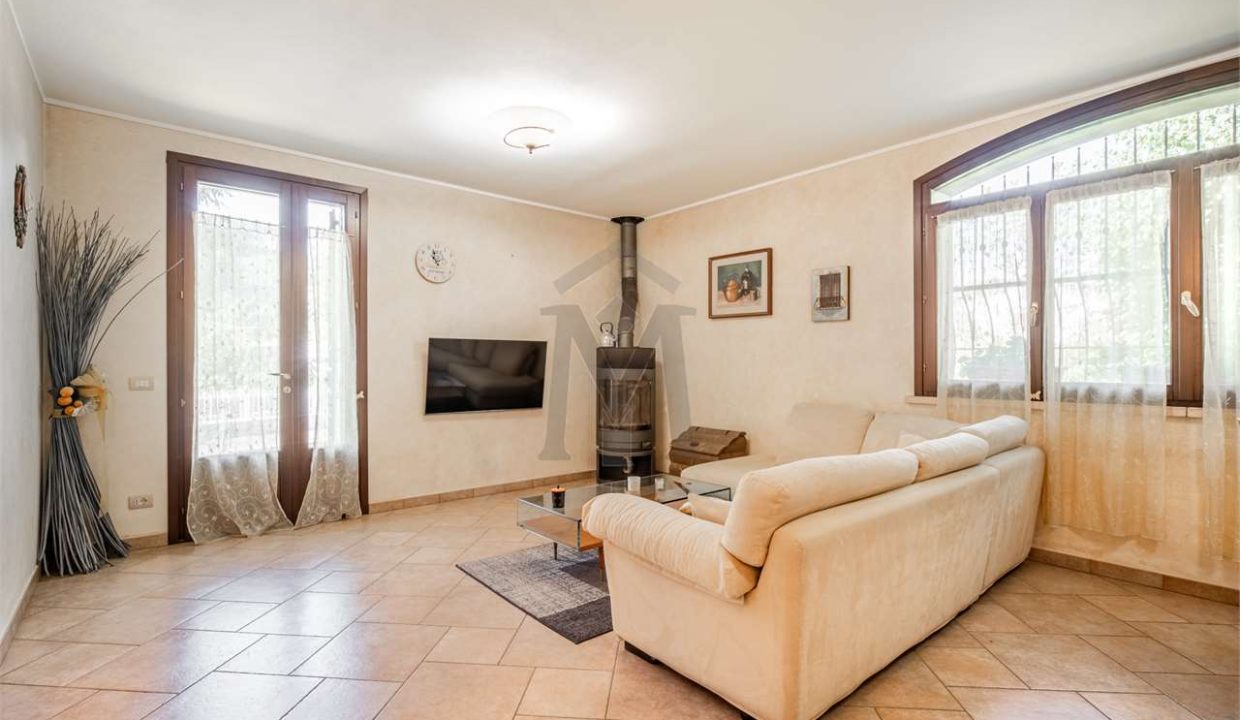 imm_44412-20250801161510-1280-