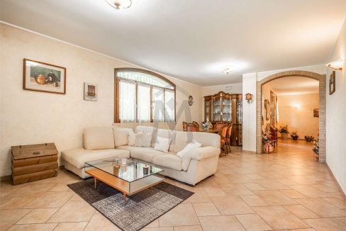 imm_44413-20250801161507-1280-