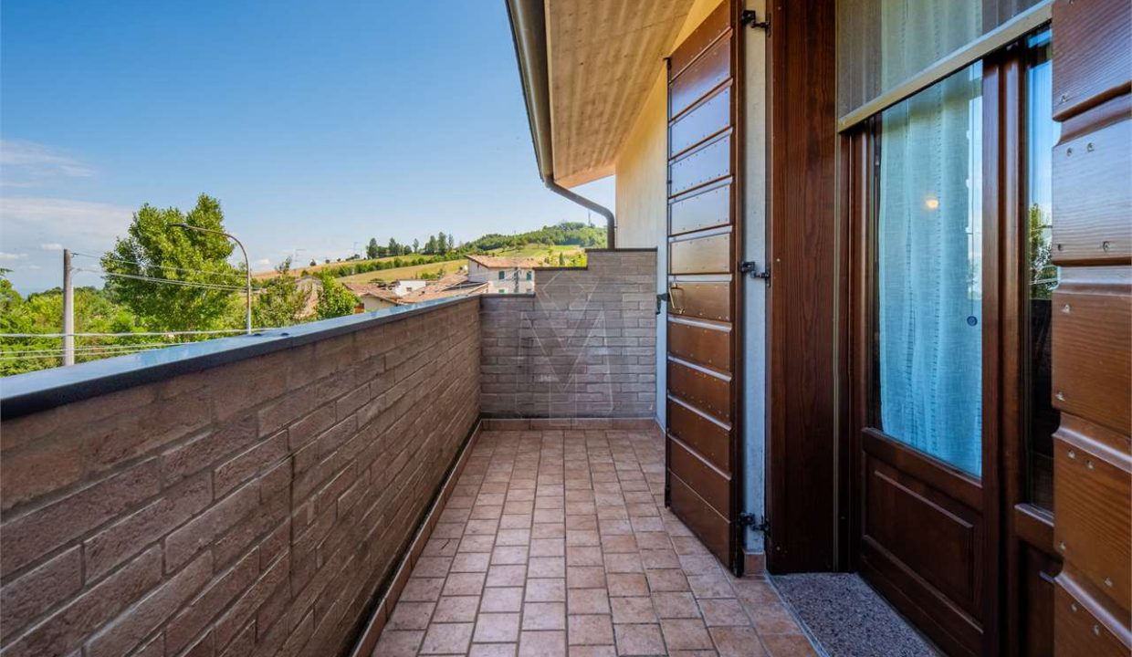 imm_44437-20250801172005-1280-