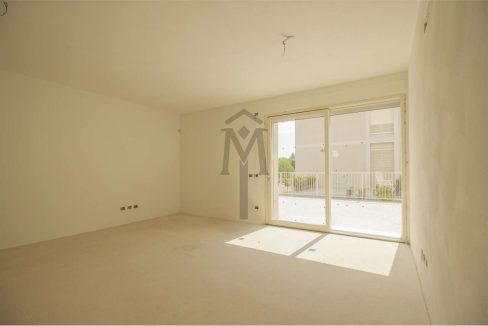 imm_44584-20250806190814-1280-