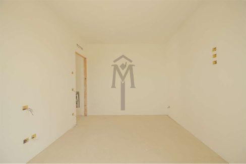 imm_44589-20250806190930-1280-