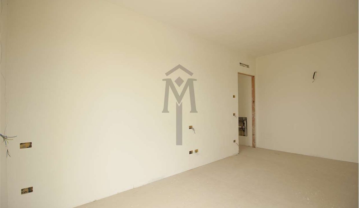 imm_44591-20250806190954-1280-