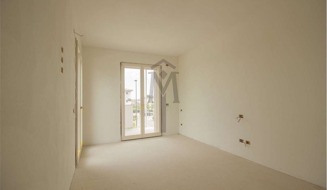 imm_44592-20250806190944-1280-