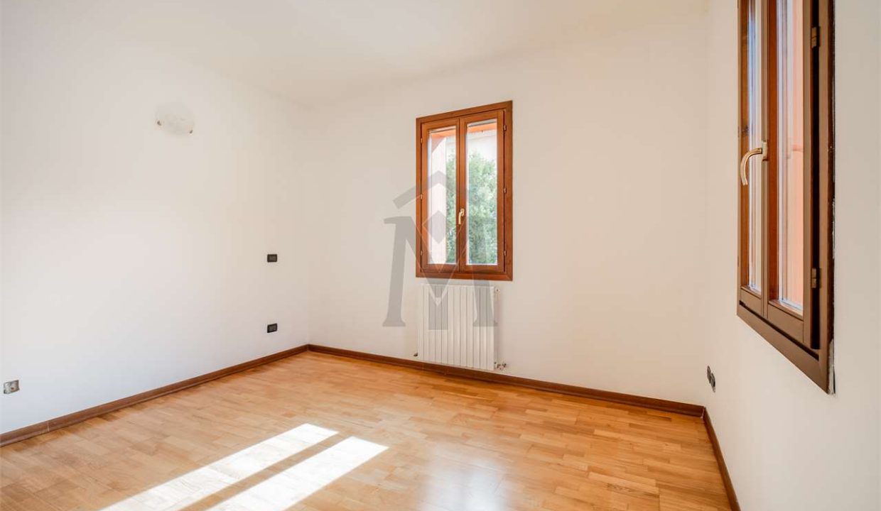 imm_44717-20250904152905-1280-