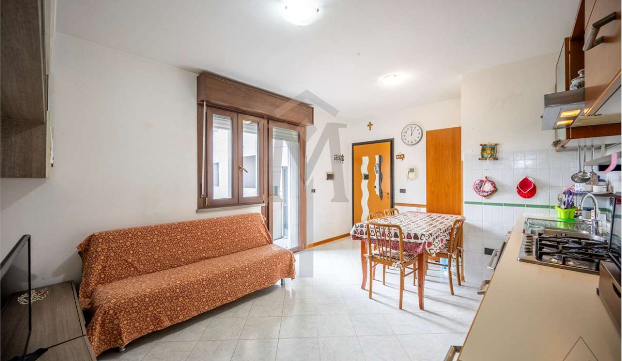 imm_44828-20250912100634-1280-