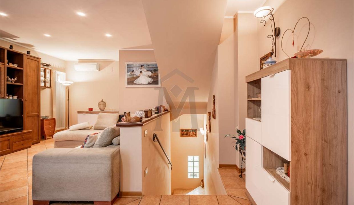 imm_45033-20250922162125-1280-