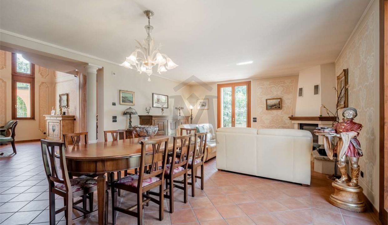 imm_45378-20250929153351-1280-