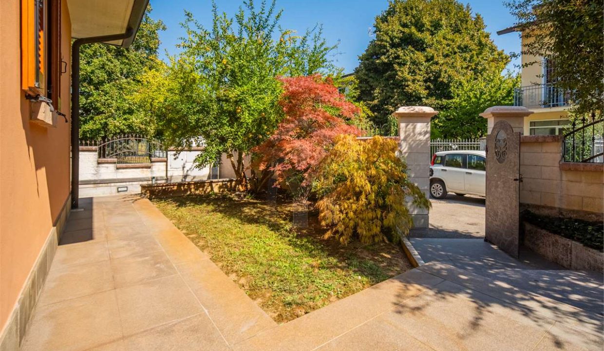 imm_45389-20250929153211-1280-