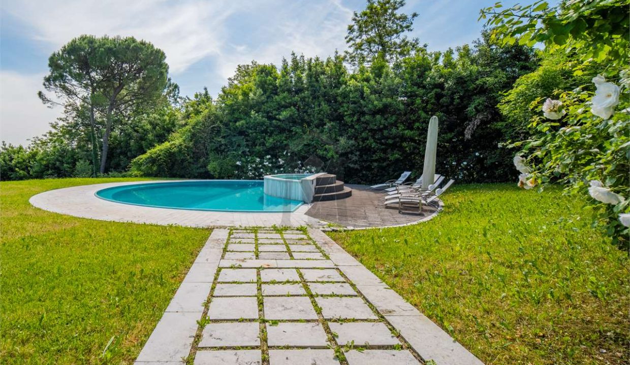 imm_45554-20251009110444-1280-