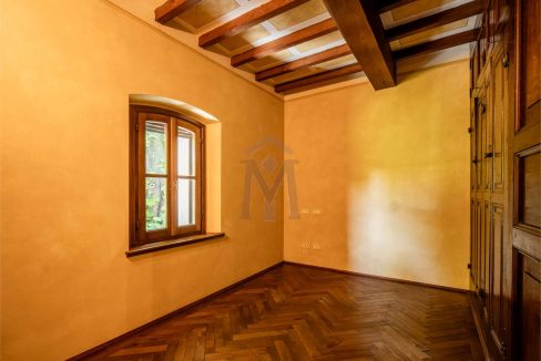 imm_45569-20251009110116-1280-