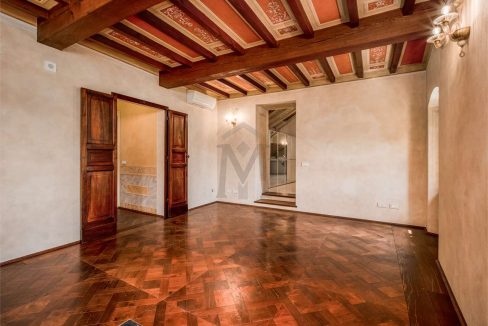 imm_45577-20251009105956-1280-