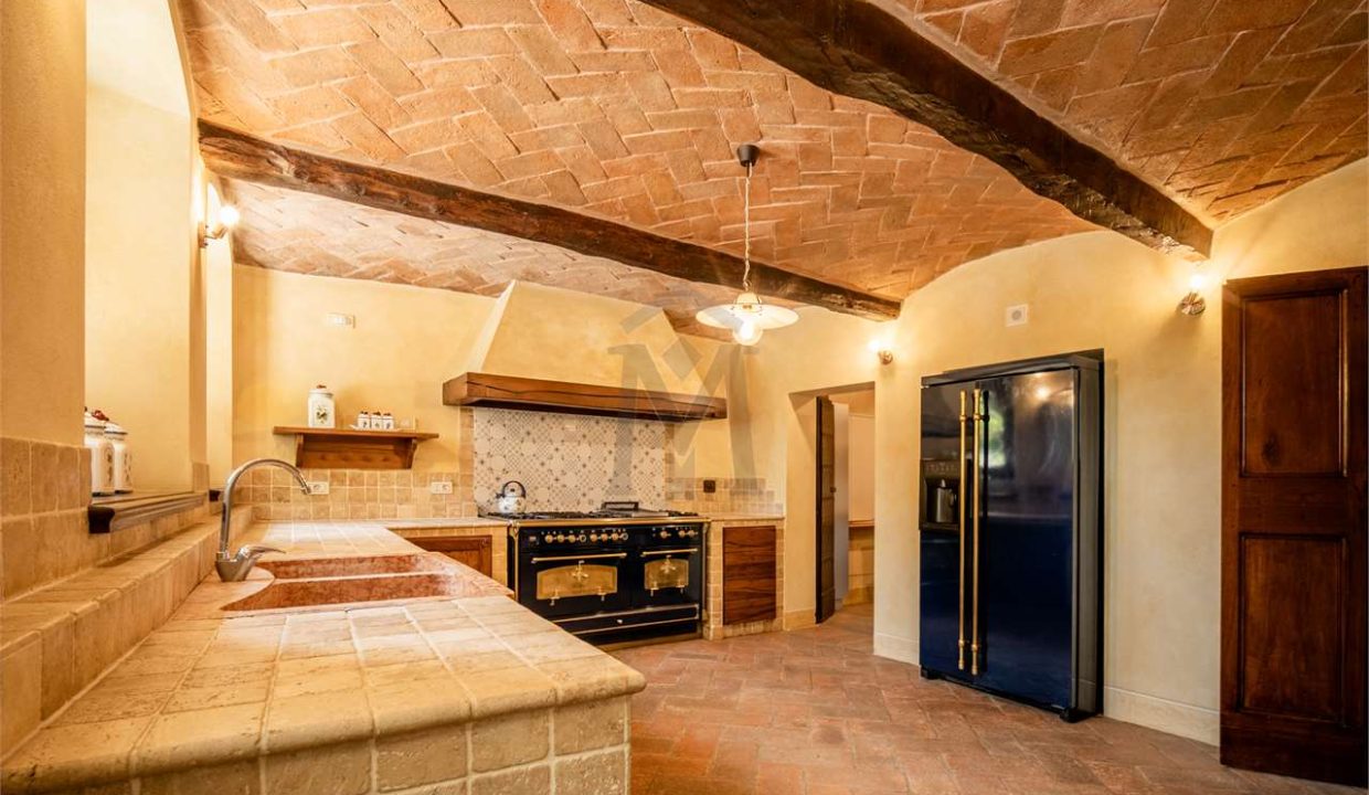 imm_45587-20251009111747-1280-