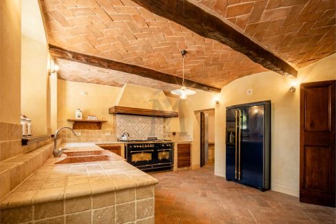 imm_45587-20251009111747-1280-