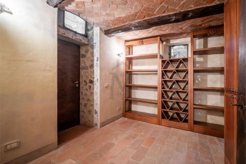 imm_45594-20251009111410-1280-