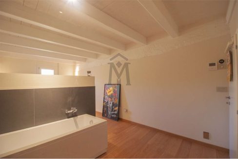 imm_45810-20251014113447-1280-