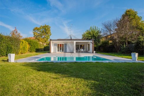 imm_45866-20251016105619-1280-