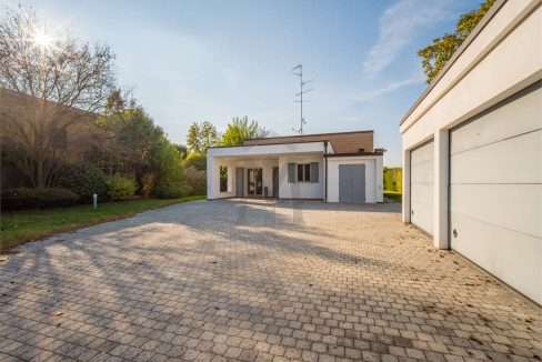 imm_45876-20251016105749-1280-