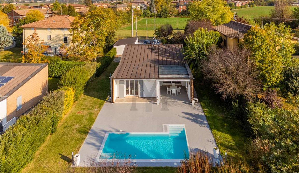 imm_45885-20251016105836-1280-