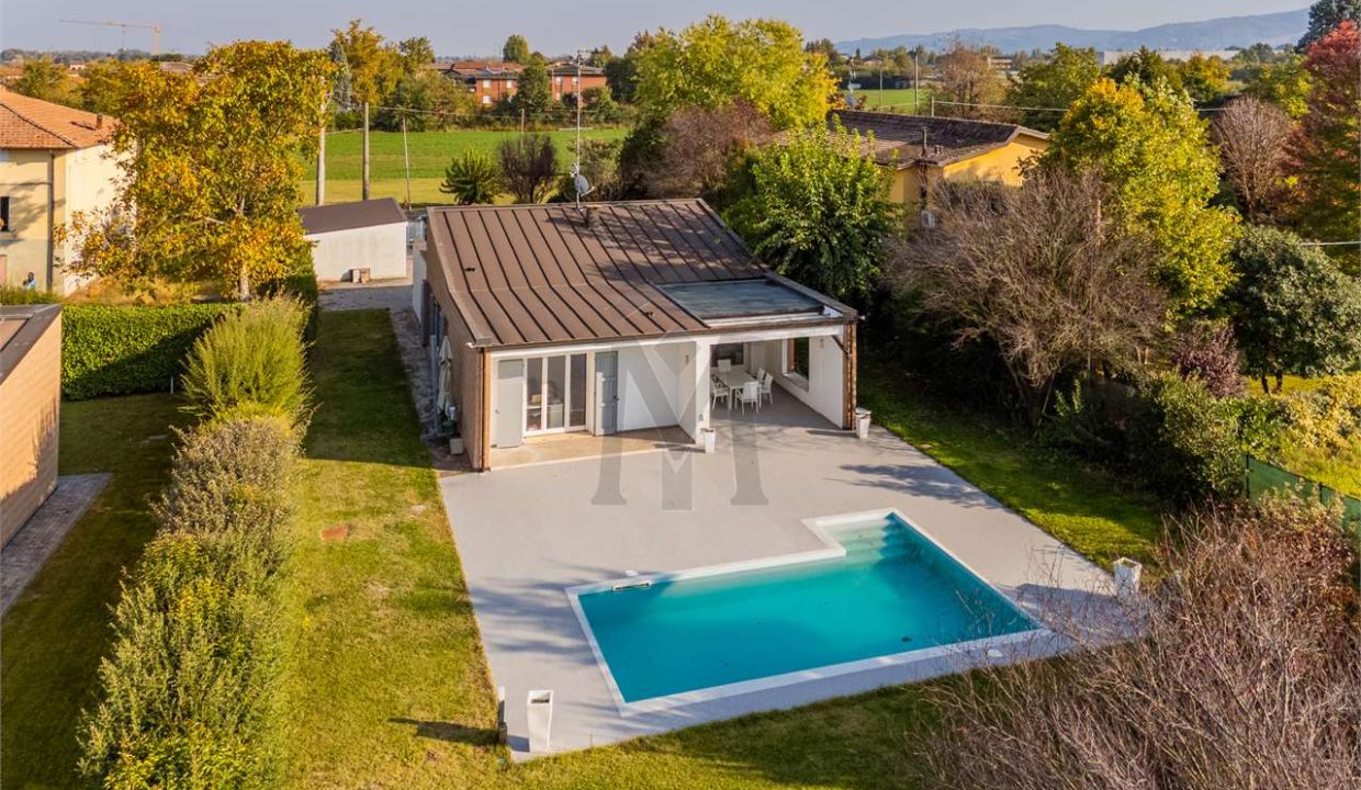 imm_45886-20251016105849-1280-