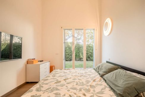 imm_45906-20251016105501-1280-