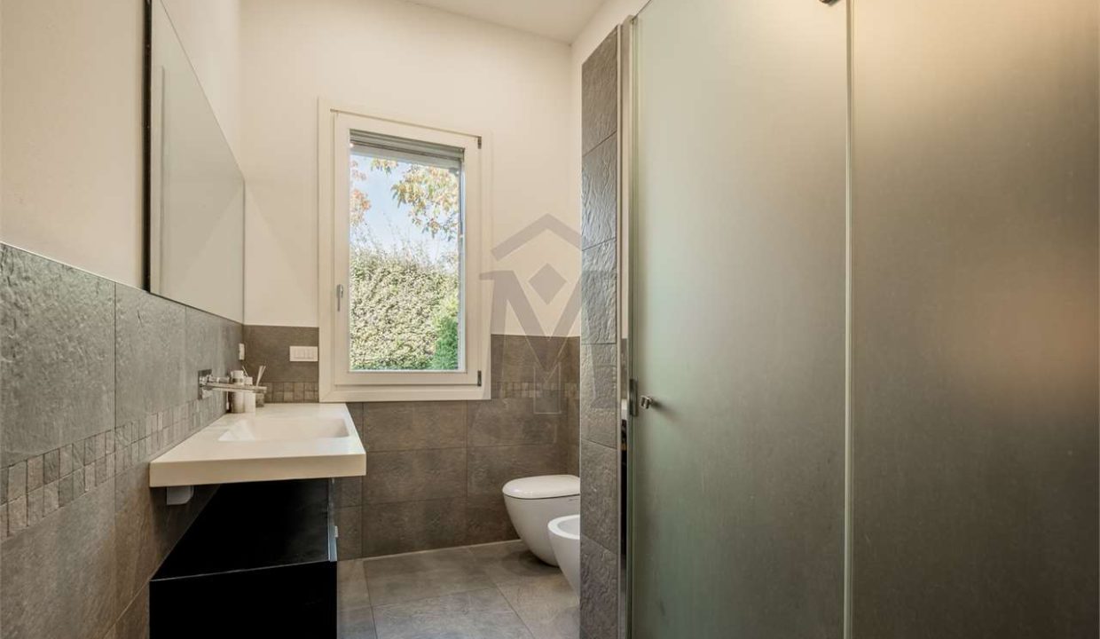 imm_45911-20251016105428-1280-