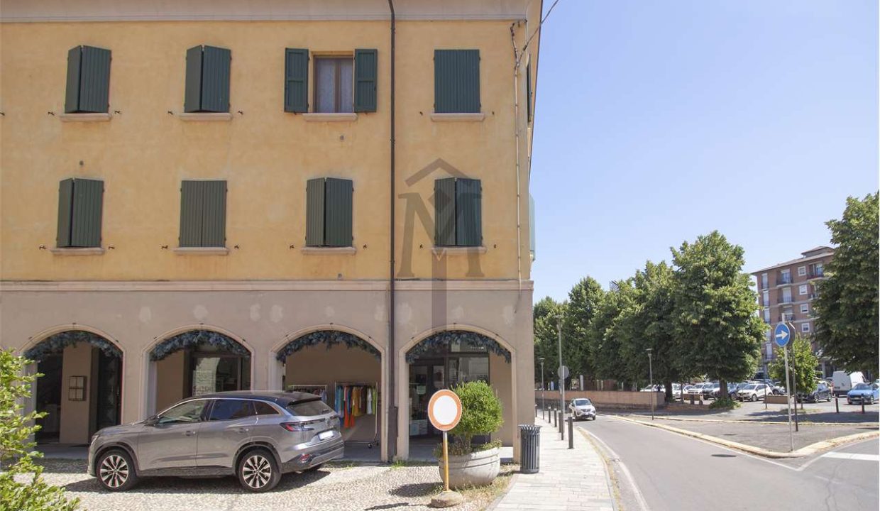 imm_45921-20251017164224-1280-