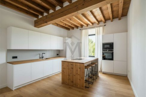 imm_46093-20251024165201-1280-