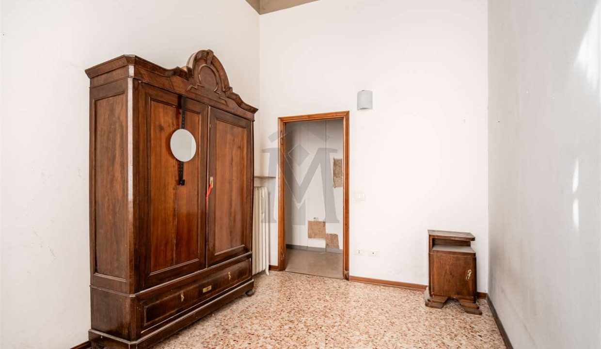 imm_46175-20251027185205-1280-