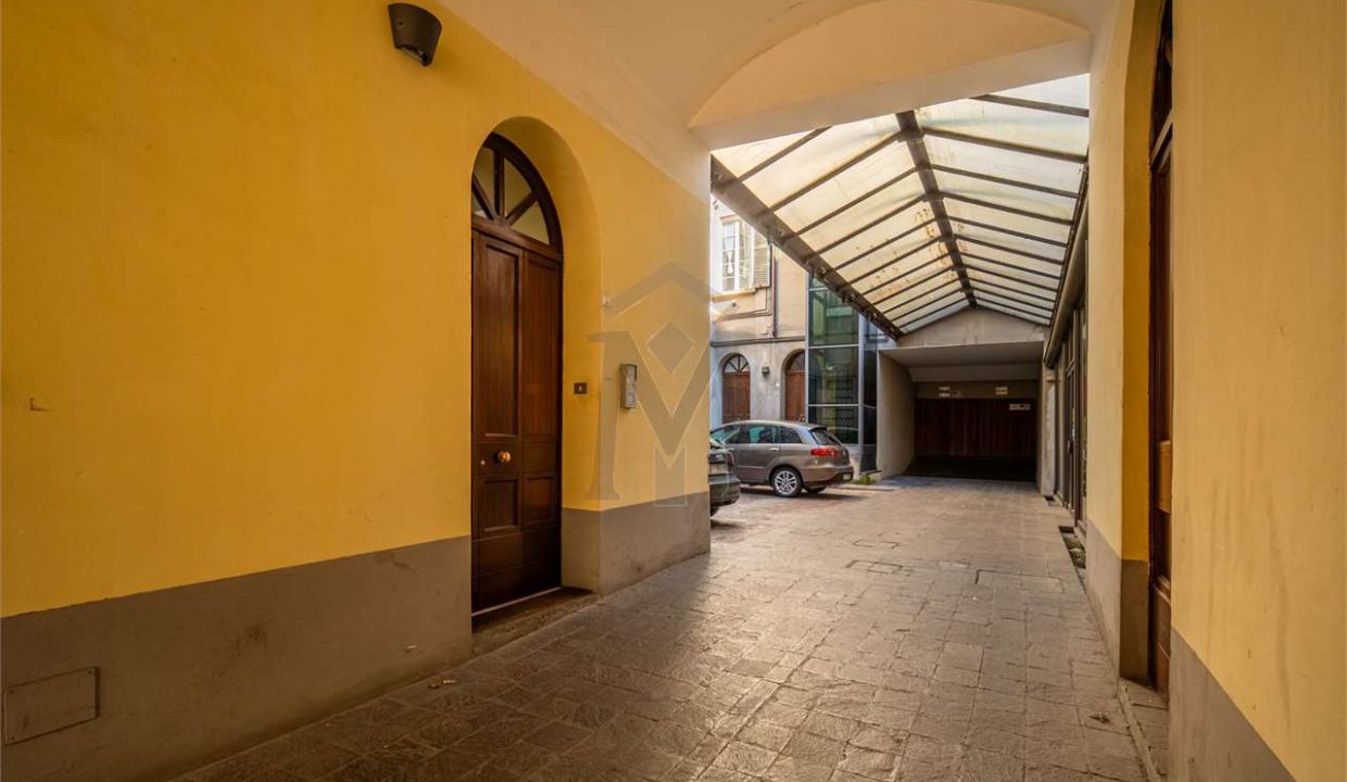 imm_46180-20251027185527-1280-