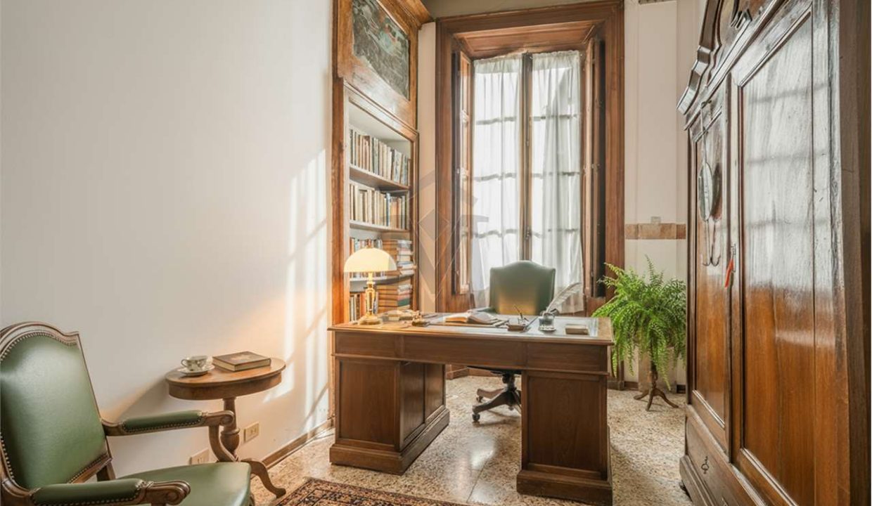 imm_46188-20251027185122-1280-