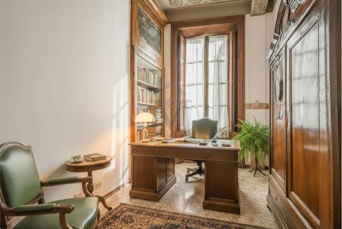 imm_46188-20251027185122-1280-