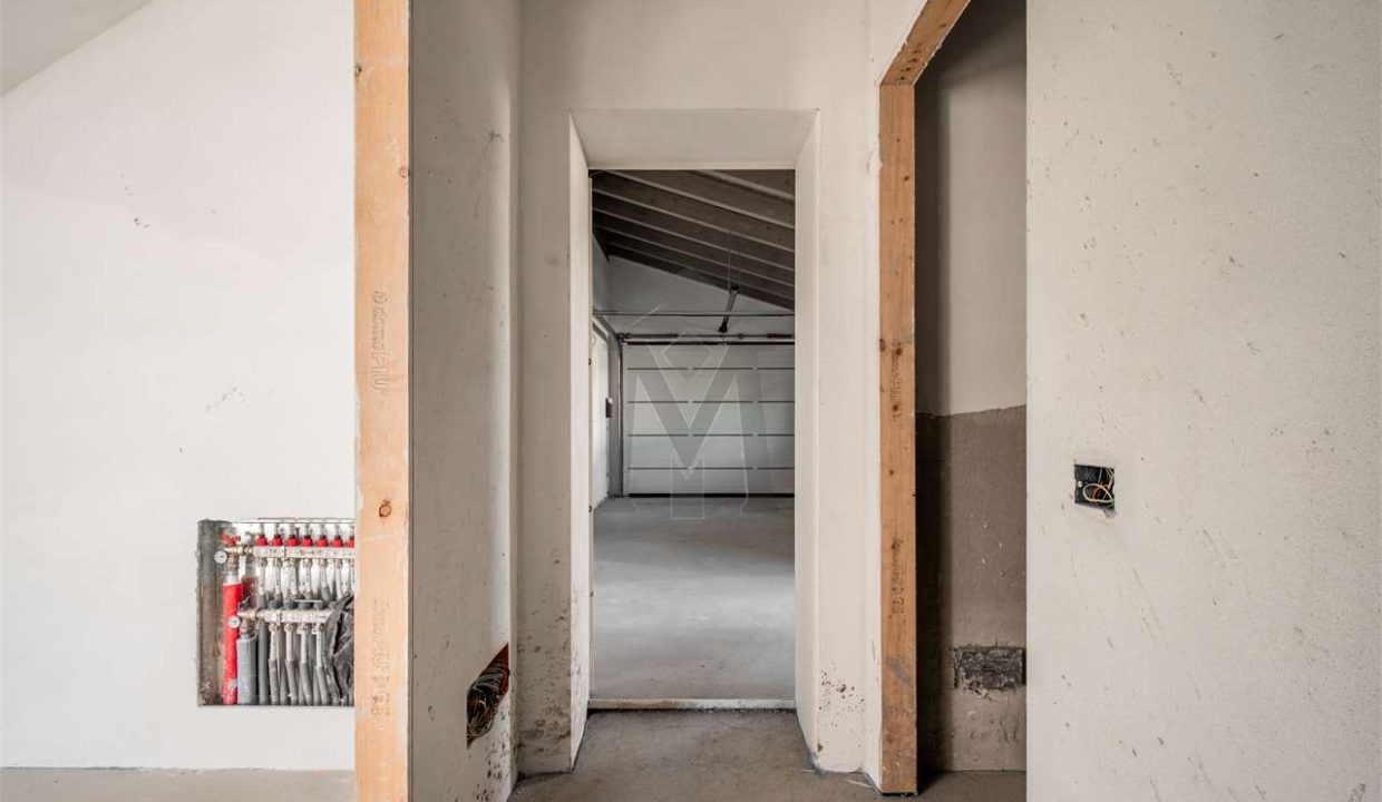 imm_46381-20251107111451-1280-